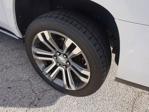 Used 2019 GMC Yukon XL Denali w/ Denali Ultimate Package image 11