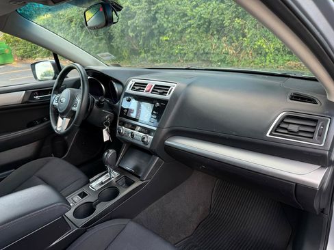 Used 2015 Subaru Legacy 2.5i Premium w/ Moonroof Package AWD/4WD image 17