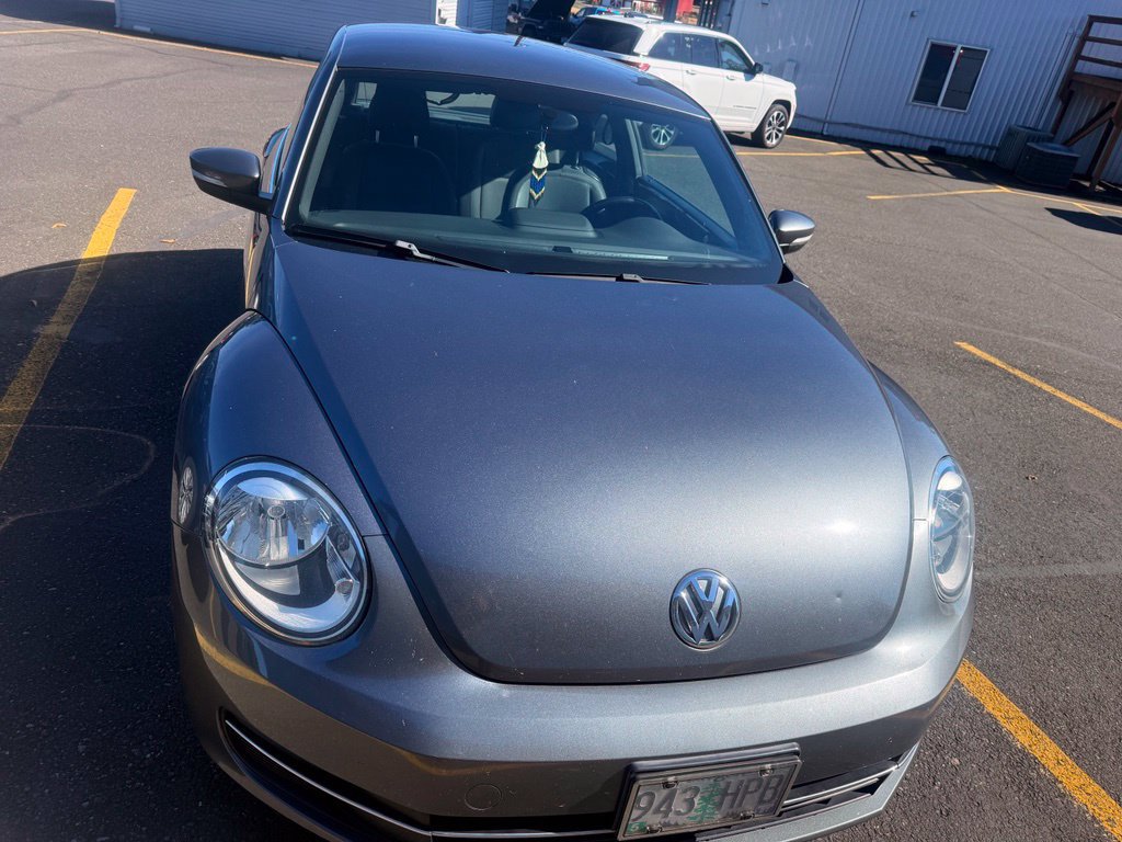 Used 2014 Volkswagen Beetle TDI FWD image 3