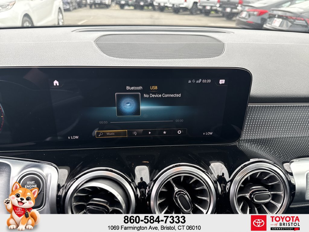 Used 2022 Mercedes-Benz GLB 250 image 24
