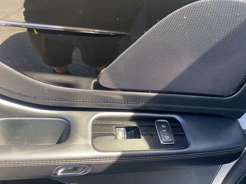 Used 2023 Lincoln Aviator AWD w/ Class IV Trailer Tow Package image 24