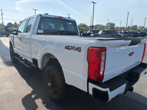 New 2026 Ford F350 Lariat w/ Black Appearance Package AWD/4WD image 15