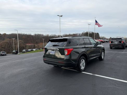 Certified 2023 Ford Explorer XLT image 6