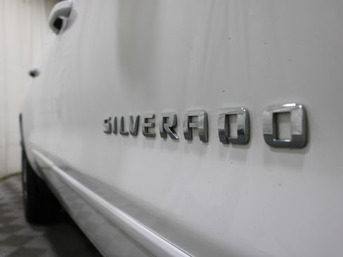 Used 2015 Chevrolet Silverado 1500 LT w/ LT Convenience Package AWD/4WD image 25
