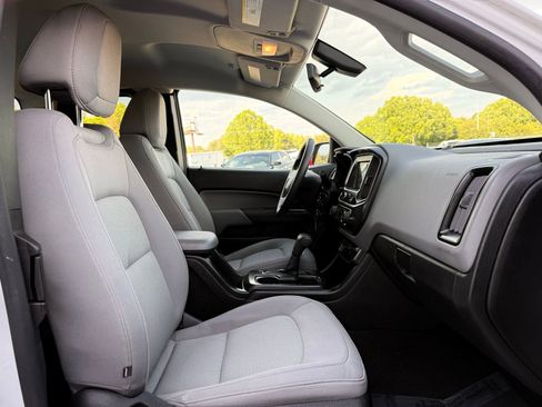 Used 2018 Chevrolet Colorado W/T w/ WT Convenience Package RWD image 22
