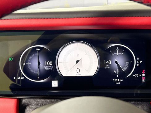 Used 2025 Rolls-Royce Cullinan image 18