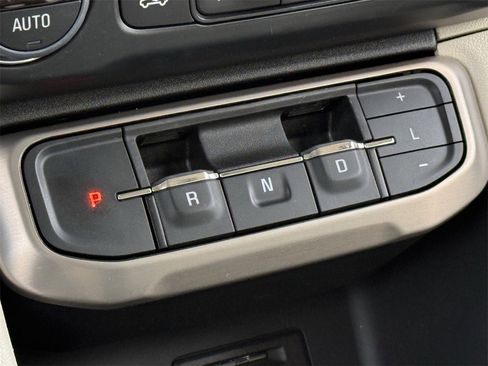 Used 2023 GMC Acadia Denali w/ Denali Ultimate Package image 19