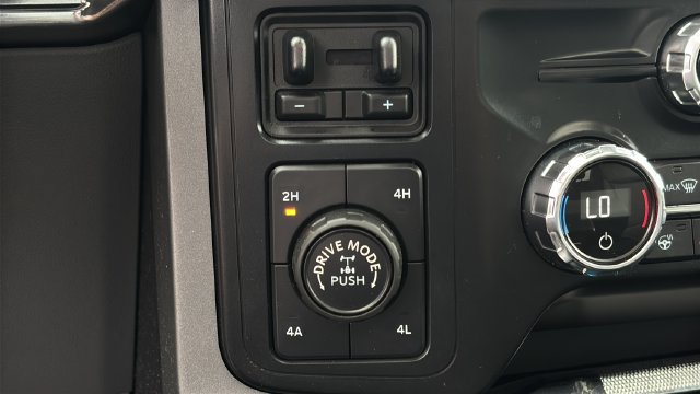 Used 2021 Ford F150 Lariat w/ Equipment Group 502A High AWD/4WD image 31