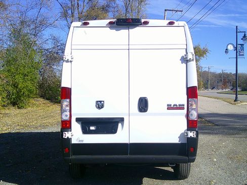 Used 2022 RAM ProMaster 2500 image 10
