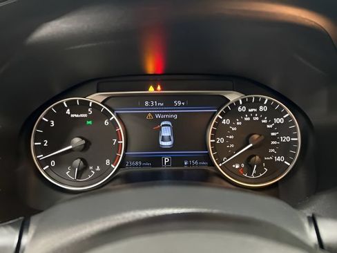 Used 2023 Nissan Altima 2.5 SR w/ SR Premium Package AWD/4WD image 6