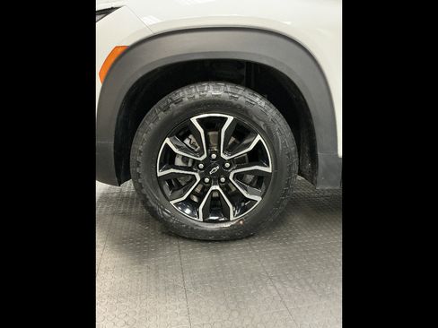 Used 2024 Chevrolet TrailBlazer ACTIV w/ Driver Confidence Package FWD image 35