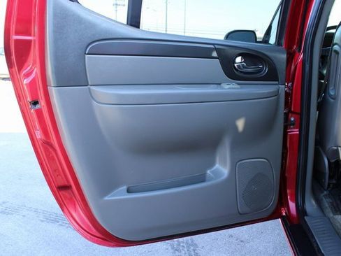 Used 2004 GMC Envoy XUV SLE w/ 1SB Preferred Equipment Group image 29