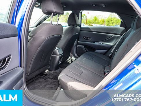 Used 2025 Hyundai Elantra Sport image 19