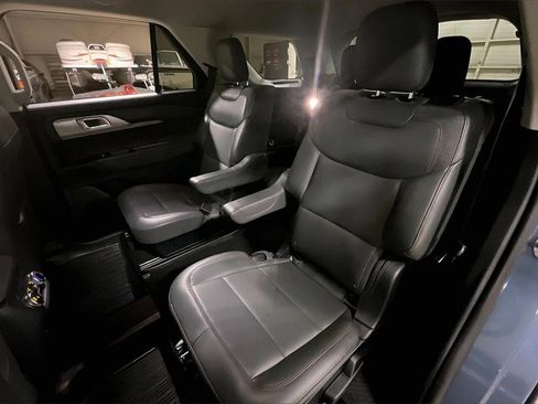 Certified 2025 Ford Explorer Active w/ Active Comfort Package image 24