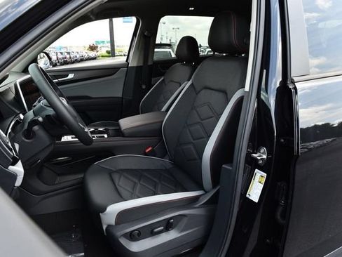 New 2026 Volkswagen Atlas Peak Edition AWD/4WD image 19