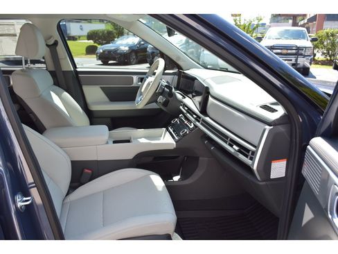 New 2025 Hyundai Santa Fe SEL image 15