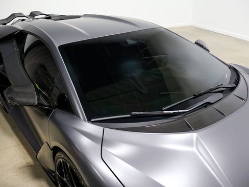 Used 2025 Lamborghini Revuelto image 85