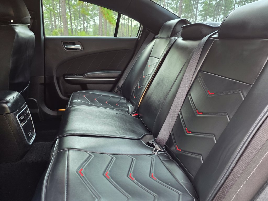 Used 2022 Dodge Charger SXT RWD image 16