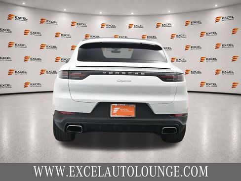 Used 2023 Porsche Cayenne Coupe AWD/4WD image 4