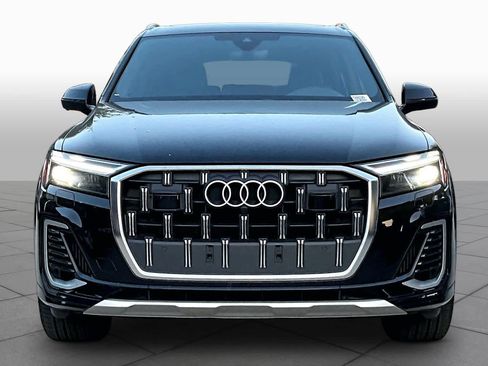 Used 2025 Audi Q5 Premium Plus w/ Premium Plus AWD/4WD image 3