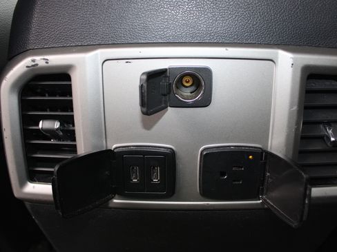 Used 2018 Ford F250 Lariat w/ Lariat Ultimate Package image 17