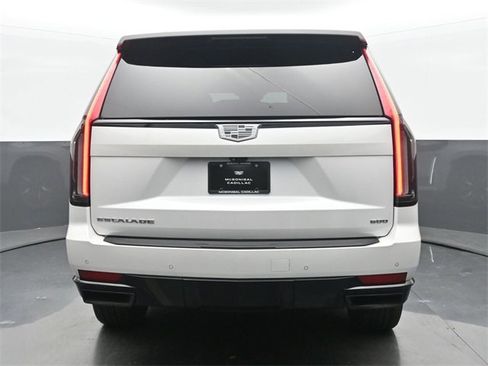 Used 2022 Cadillac Escalade Sport image 5