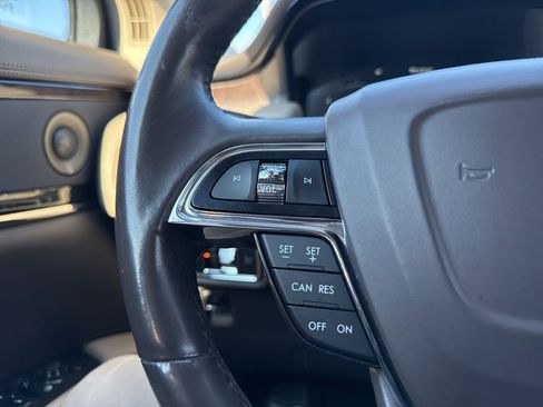 Used 2021 Lincoln Nautilus Reserve FWD image 17