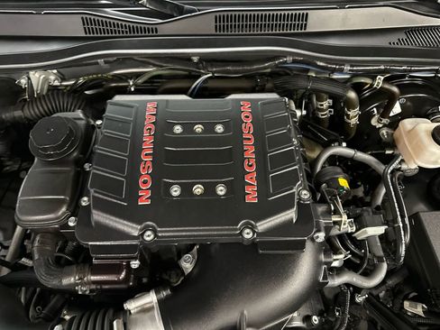 Used 2019 Toyota Tacoma TRD Sport image 11