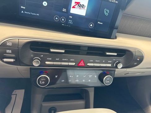 Used 2026 Hyundai Palisade SEL FWD image 28