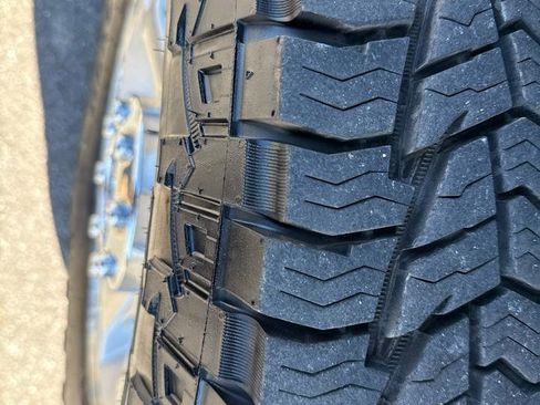 Used 2011 Ford F250 XLT w/ XTR Pkg image 10