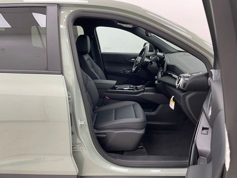 New 2026 Chevrolet Equinox LT w/ Convenience Package II image 12