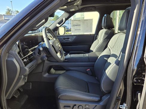 New 2026 INFINITI QX80 Autograph AWD/4WD image 3