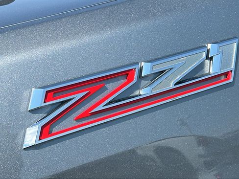 Used 2024 Chevrolet Silverado 2500 LTZ w/ LTZ Convenience Package AWD/4WD image 13