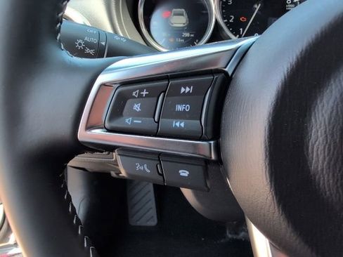 Used 2025 MAZDA MX-5 Miata RF Grand Touring image 18