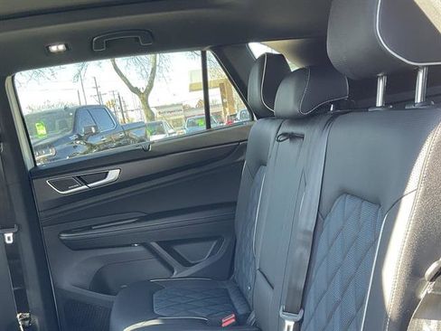 New 2026 Volkswagen Atlas Cross Sport SEL Premium R-Line image 6