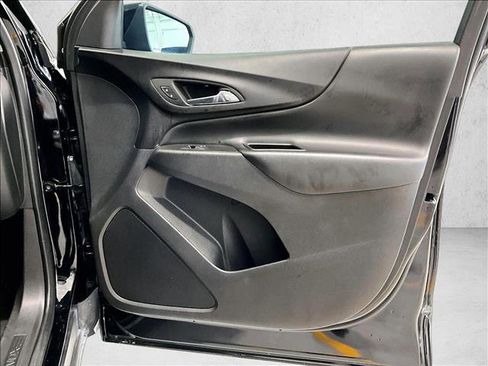 Used 2023 Chevrolet Equinox LT FWD image 19
