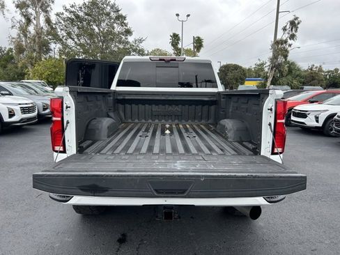 Used 2024 Chevrolet Silverado 3500 High Country w/ High Country Premium Package image 16