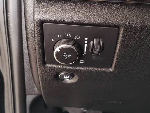 Used 2021 Jeep Grand Cherokee High Altitude AWD/4WD image 22