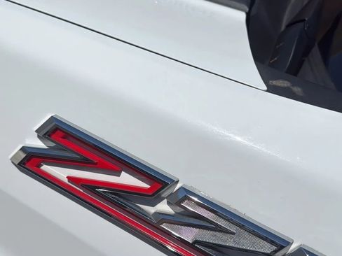 Used 2021 Chevrolet Silverado 3500 LT AWD/4WD image 8