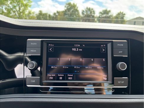 Used 2019 Volkswagen Jetta GLI image 26