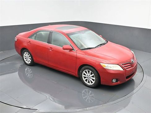 Used 2010 Toyota Camry XLE image 21