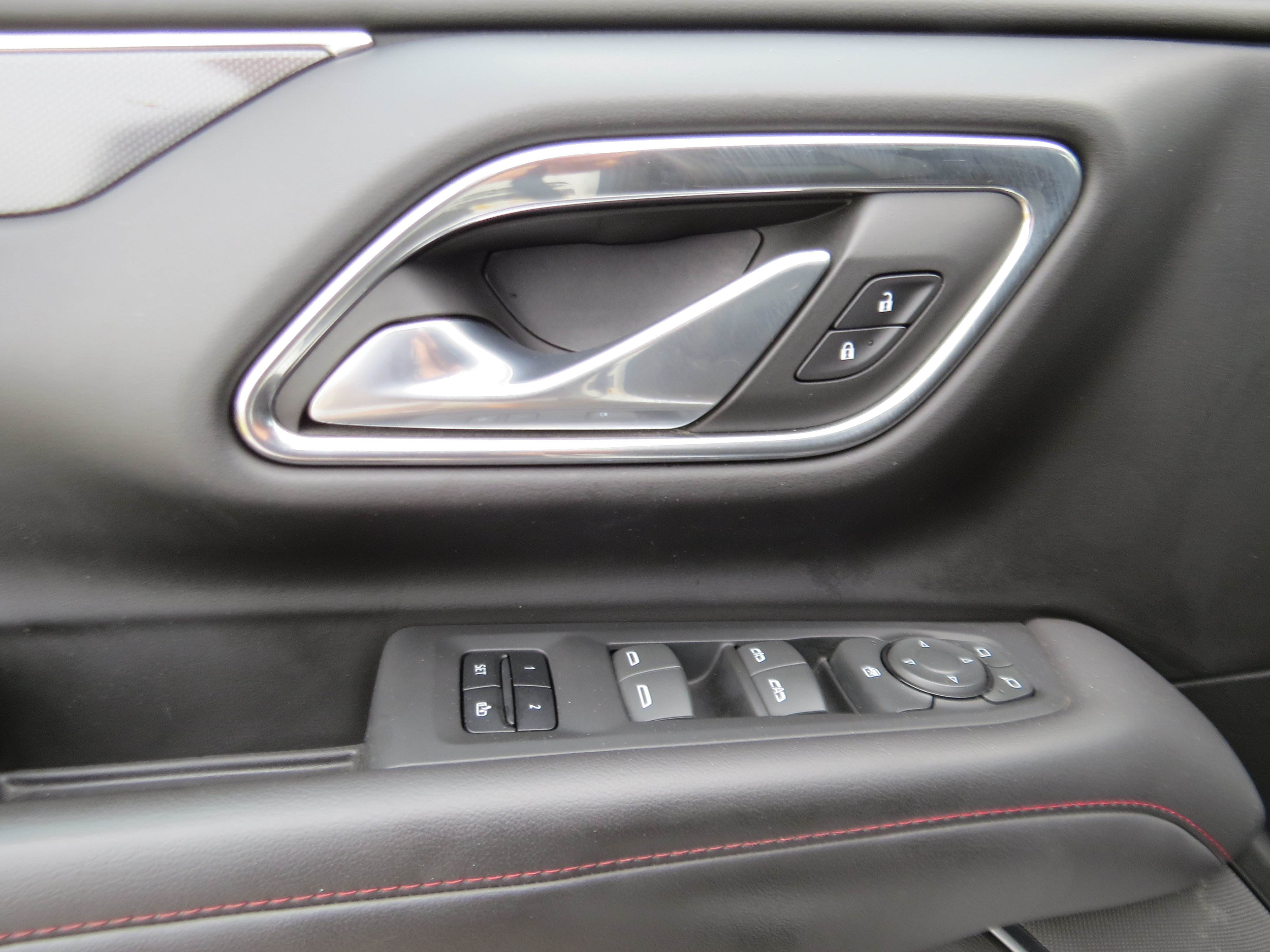 Used 2023 Chevrolet Tahoe RST AWD/4WD image 23