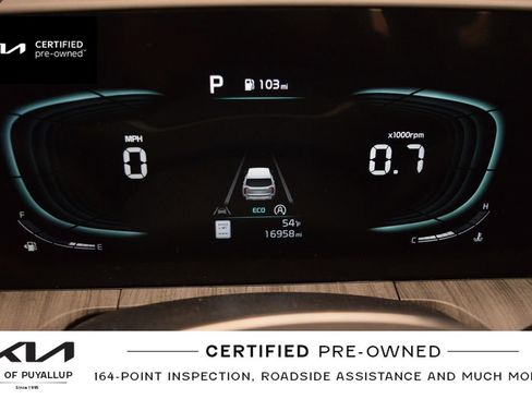 Used 2024 Kia Telluride EX w/ EX Captain's Chair Package image 19