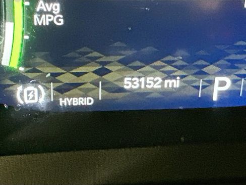 Used 2024 Jeep Wrangler Unlimited Sahara w/ Technology Group image 16