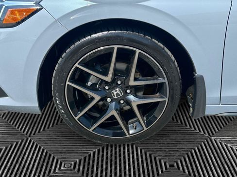 Used 2022 Honda Civic Sport Touring image 9