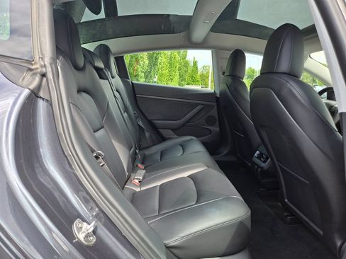 Used 2022 Tesla Model 3 Long Range AWD/4WD image 12
