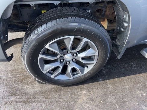 Used 2019 Chevrolet Silverado 1500 LT w/ All-Star Edition AWD/4WD image 4