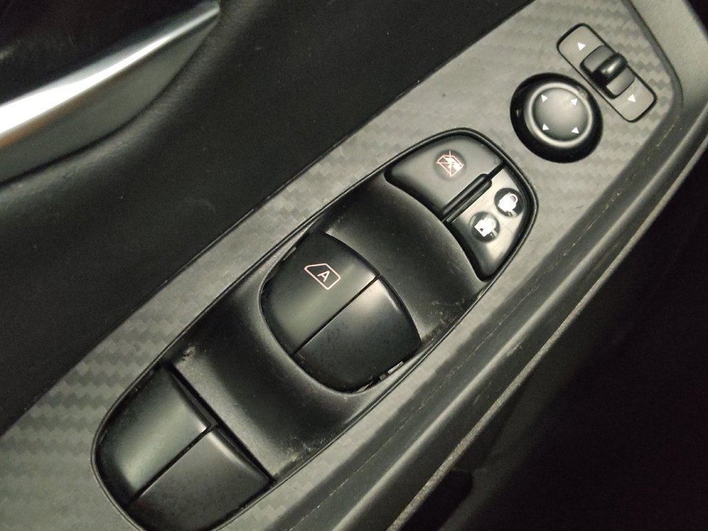 Used 2024 Nissan Sentra SV FWD image 27