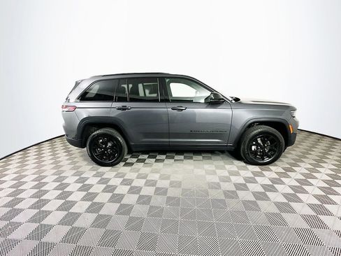 Certified 2024 Jeep Grand Cherokee Altitude image 14