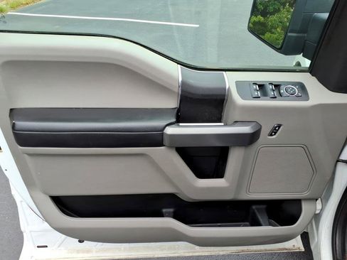Used 2018 Ford F150 XLT RWD image 13
